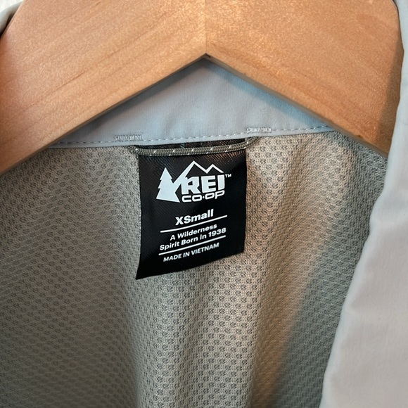 REI button down - Picture 4 of 4